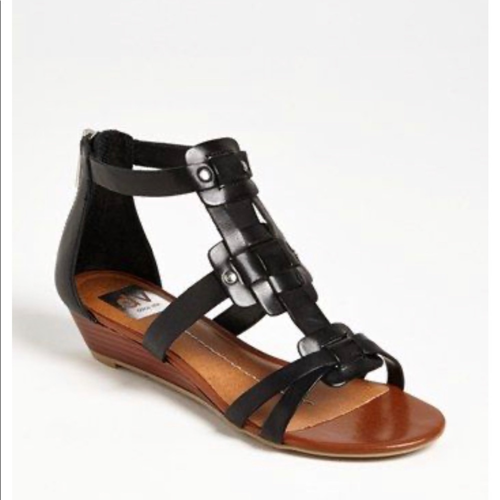 Dolce Vita Fana- Black Leather Sandals Sz 7